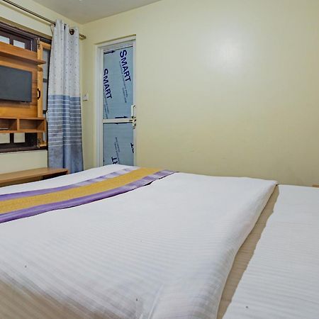 Oyo 821 Hotel Gauri Kathmandu Buitenkant foto