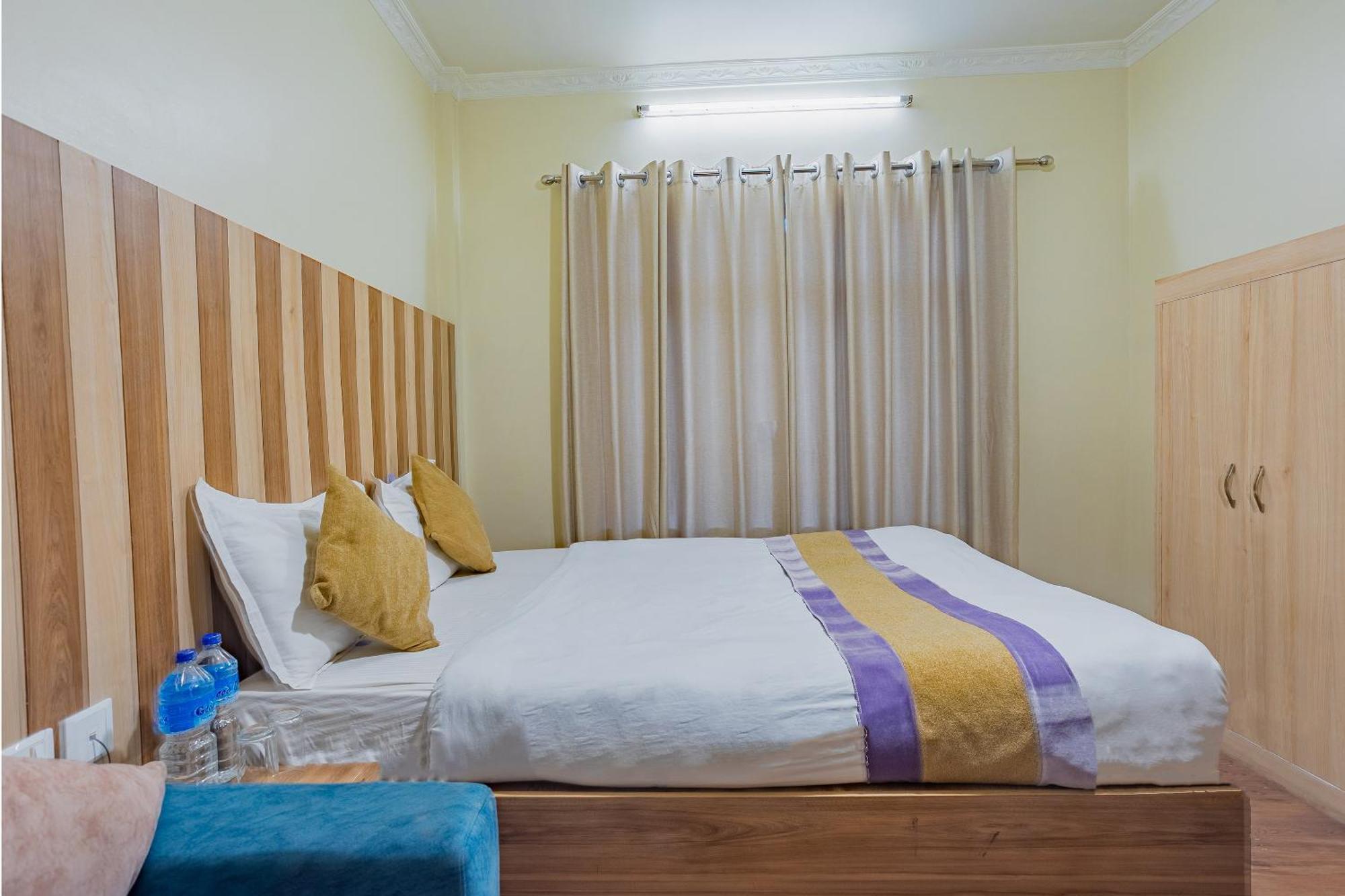 Oyo 821 Hotel Gauri Kathmandu Buitenkant foto