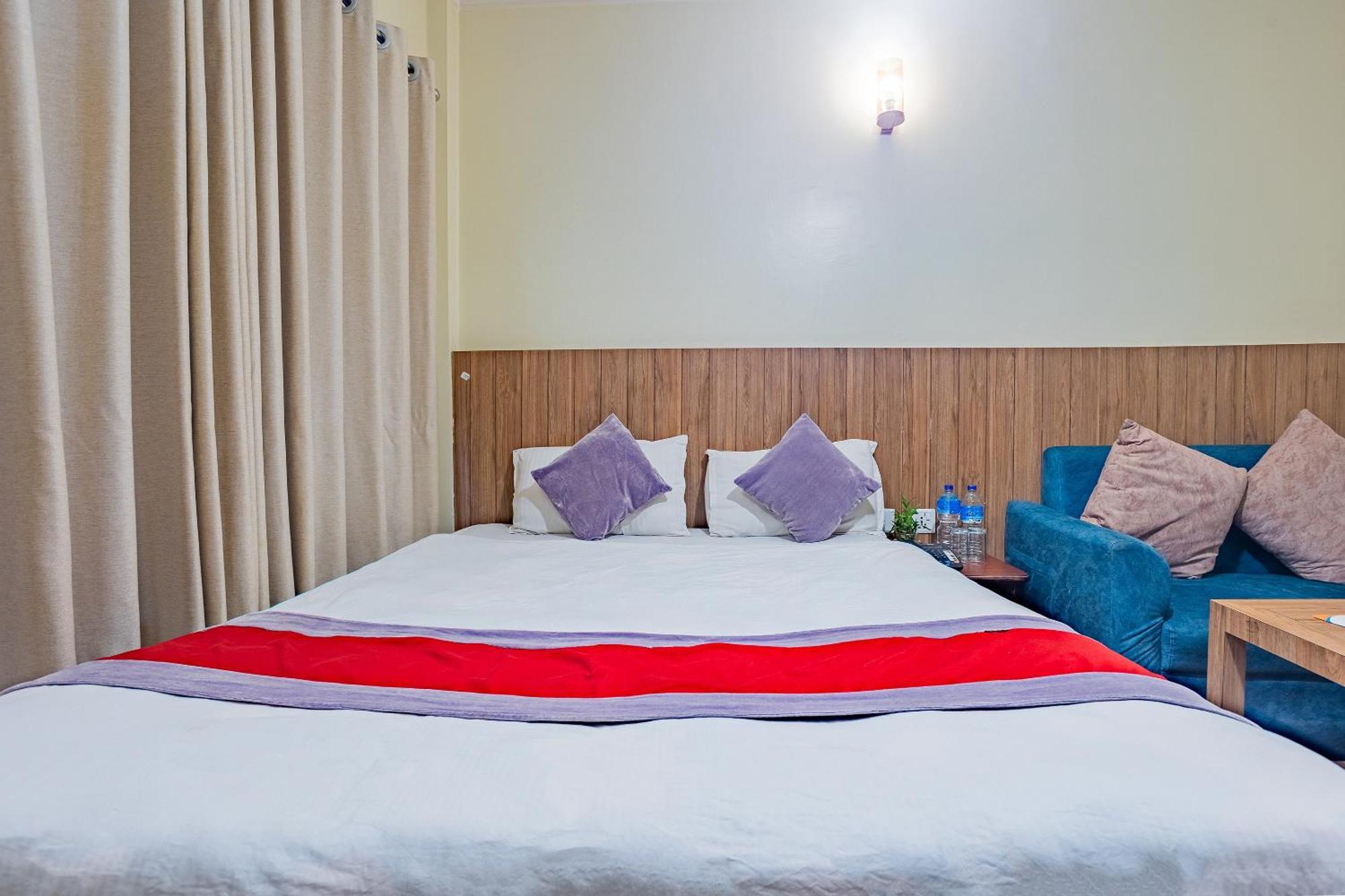 Oyo 821 Hotel Gauri Kathmandu Buitenkant foto