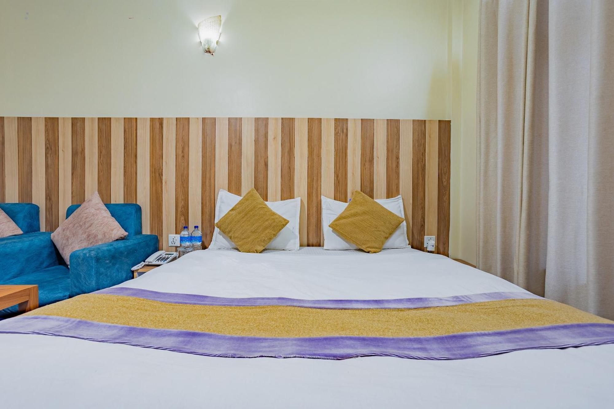 Oyo 821 Hotel Gauri Kathmandu Buitenkant foto